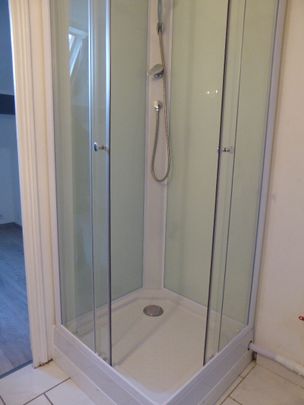 Location appartement 1 pièce, 15.00m², Mennecy - Photo 1