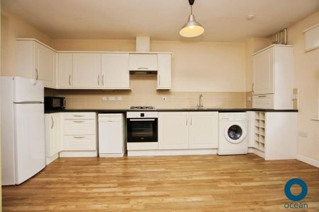 2 bedroom apartment to rent - Photo 3