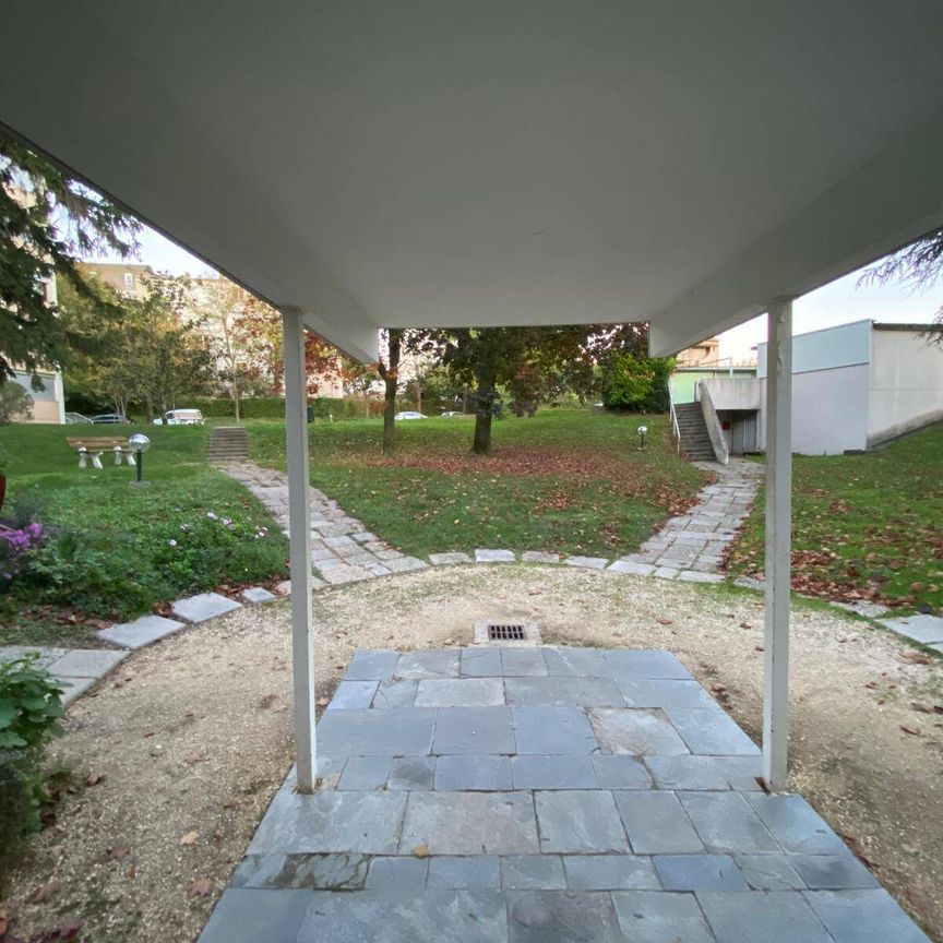 Location appartement 1 pièce 30.92 m² à Valence (26000) - Photo 1