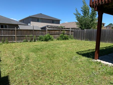 For Lease - 30 Claire Drive, Barrie, Ontario - Photo 4