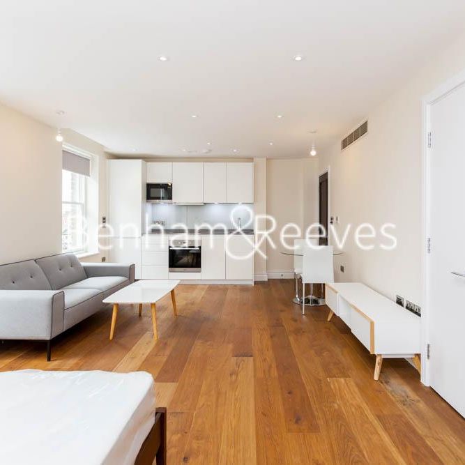 Studio to rent - Photo 1