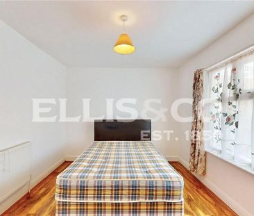 2 bedroom bungalow to rent - Photo 1