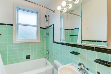 Turnkey Coliving – 4 Spacious Bedrooms, All Inclusive, 4 Minutes from the Metro - Photo 2