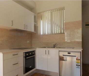 7B Bathurst Place - Photo 2