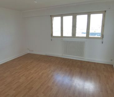 Location Appartement 4 pièces 83m² RENNES 35000 - Photo 3