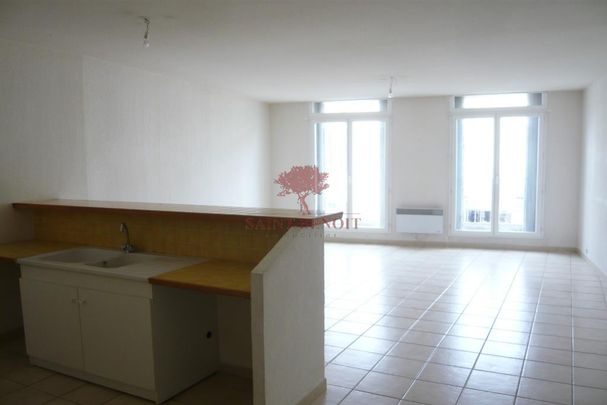 Location Appartement 2 pièces 62m² ST ANDRE DE SANGONIS 34725 - Photo 1