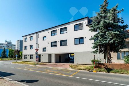 Pronájem bytu 2+kk 47 m², Toužimská 943, Praha - Фото 5