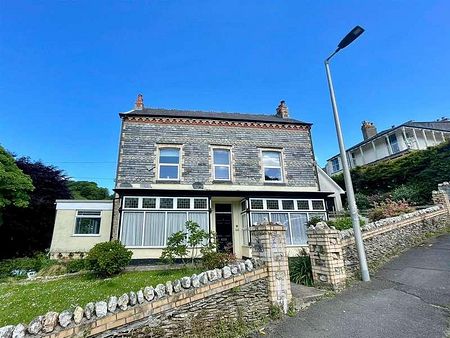 Broad Park Avenue, Ilfracombe, EX34 - Photo 4