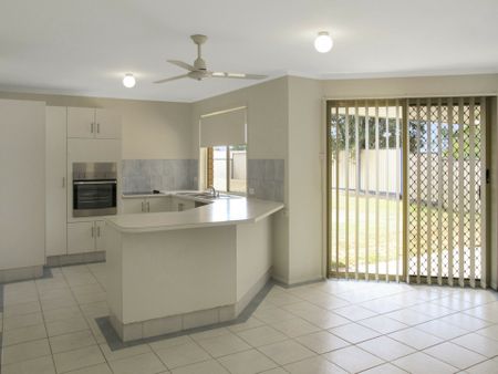 LOW MAINTENANCE LIVING IN IDEAL LOCATION - Photo 3