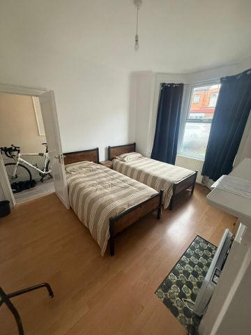 Room in a Shared House, London, SE13 - Photo 5
