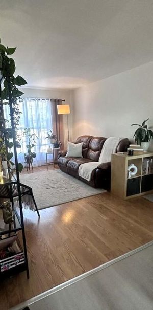 4 1/2 logement libre 1 octobre - Photo 1