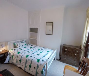 Room in a Shared House, Riley Road, BN2 - Photo 4
