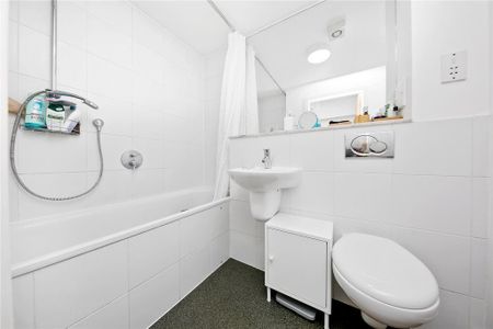 Studio to rent - Photo 5