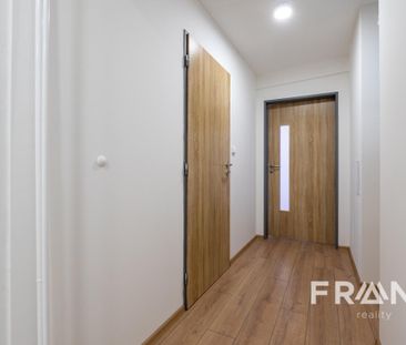 Pronájem bytu 1+kk 39 m2 - Fotografie 2