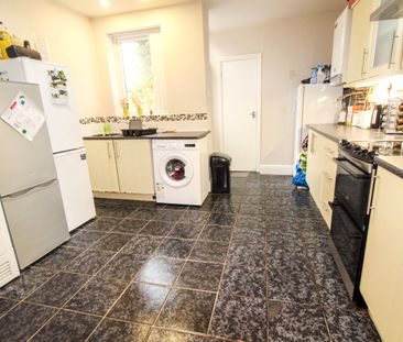 30 Charnwood Grove, NG2 7NT, NOTTINGHAM - Photo 6