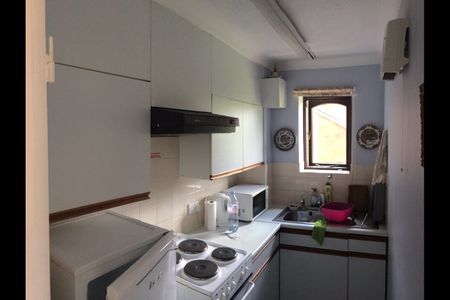 1 Bed Flat, Lake House, SO15 - Photo 5