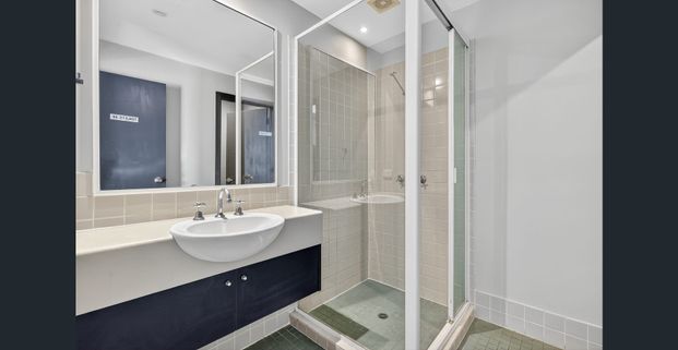 Stylish 1-Bedroom Unit in Prime Clayfield Location - Photo 1