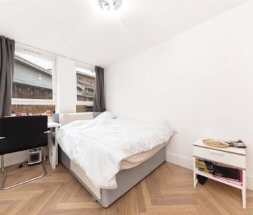 Thomas More Street, Wapping, London, E1W - Photo 3