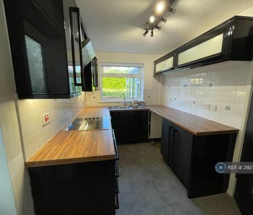 3 bedroom detached house to rent - Photo 6