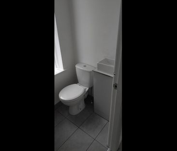 1 Bed Flat, Polygon Road, M8 - Photo 5