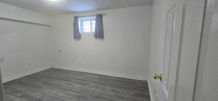 For Lease - 90 Dewey Drive, Toronto, Ontario - Photo 2
