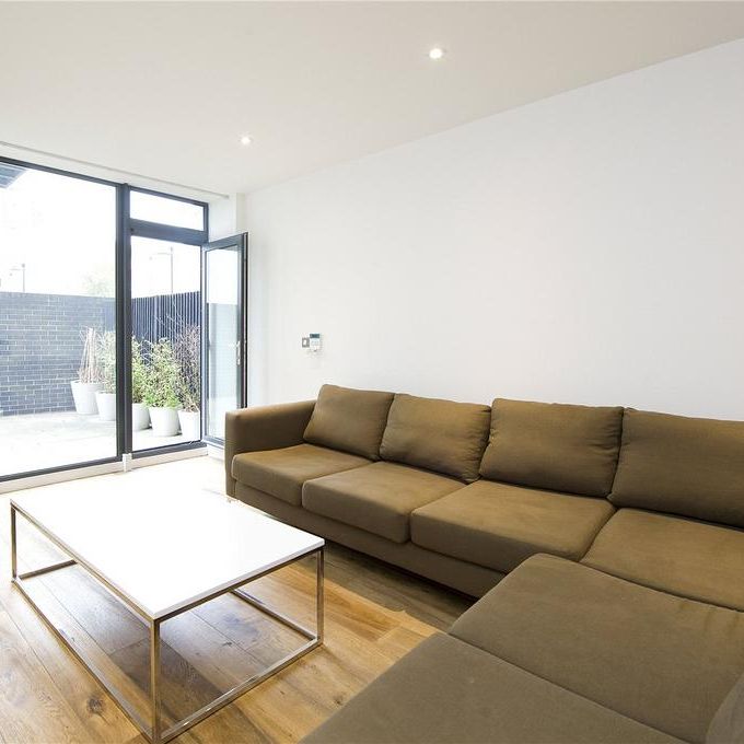 3 bedroom apartment to rent - Photo 1