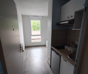 Location Appartement 1 pièce 14m² FRANQUEVILLE ST PIERRE 76520 - Photo 6