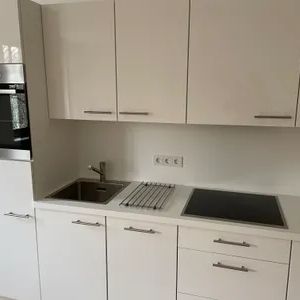 Sympahtische 1,5 Zimmer +++ Innenhof-Ruhelage beim Schubertpark +++ - Foto 2