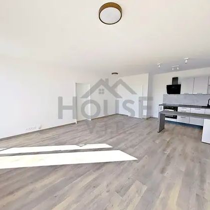 Pronájem bytu 2+kk, 60,8 m - Фото 1