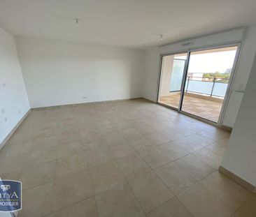 Location Appartement 3 pièces 65m² HYERES 83400 - Photo 1