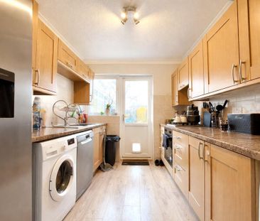 3 bedroom terraced house to rent - Photo 5