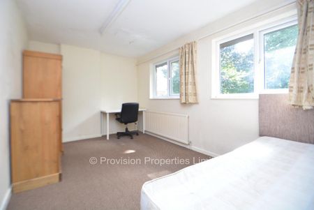 4 bedroom townhouse to rent - Photo 5