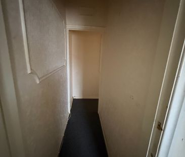 2 Bed Flat, Westgreen Court, B27 - Photo 2