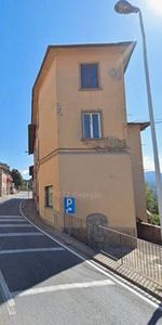 Trilocale DOTATO DI TERRAZZO a PELAGO - Foto 3