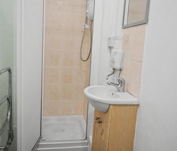 Ground floor flat to rent - Photo 3