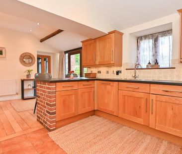 3 bedroom detached house to rent - Photo 5