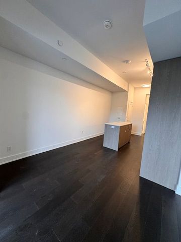 For Lease - 8 Manor Road Unit# 301, Toronto, Ontario - Photo 5