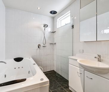 36 Lochner Street West Hobart TAS 7000 Australia - Photo 6