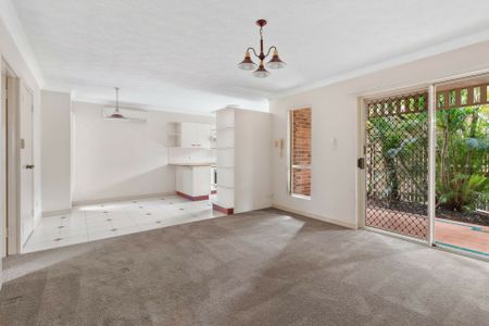 2/21 Pilba Street, Chermside QLD, Belconnen - Photo 3