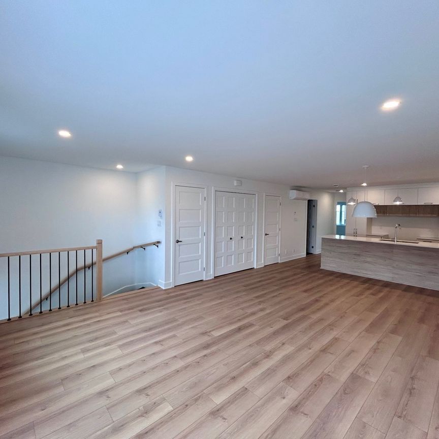 Condo for rent, Granby - Photo 1