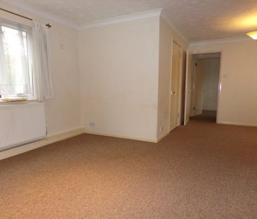 Euston Grove, Ringwood - Photo 3