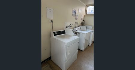 Beachside Living – 2 Bedroom Rental in Prime Glenelg Location - Photo 4