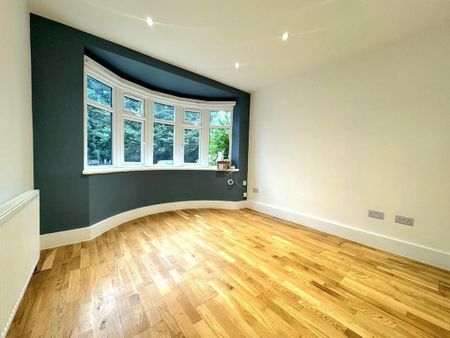 5 bedroom semi-detached house to rent - Photo 4