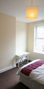 Norwood Terrace, Leeds - Photo 3