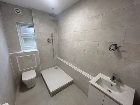 4 bedroom bungalow to rent - Photo 5