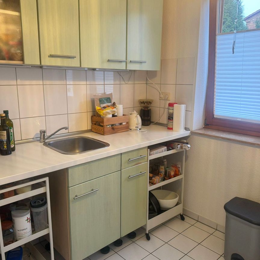 Refrath: 2-Zimmer-Wohnung im Erdgeschoss mit Terrasse - Foto 1