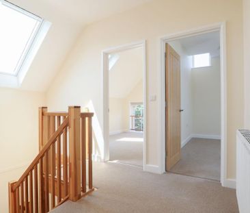 4 bedroom detached house to rent - Photo 4