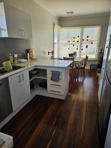 Queens Park - Photo 5