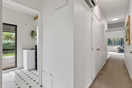 Tidy House For Rent! (3 Bedroom House) - Photo 4