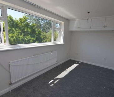 Old Farm Road East, Sidcup, DA15 - Photo 4